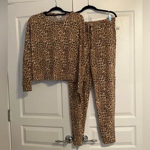 NWT Super Soft Pajama Set In Cheetah/ Leopard By Jenni Intimates- Small